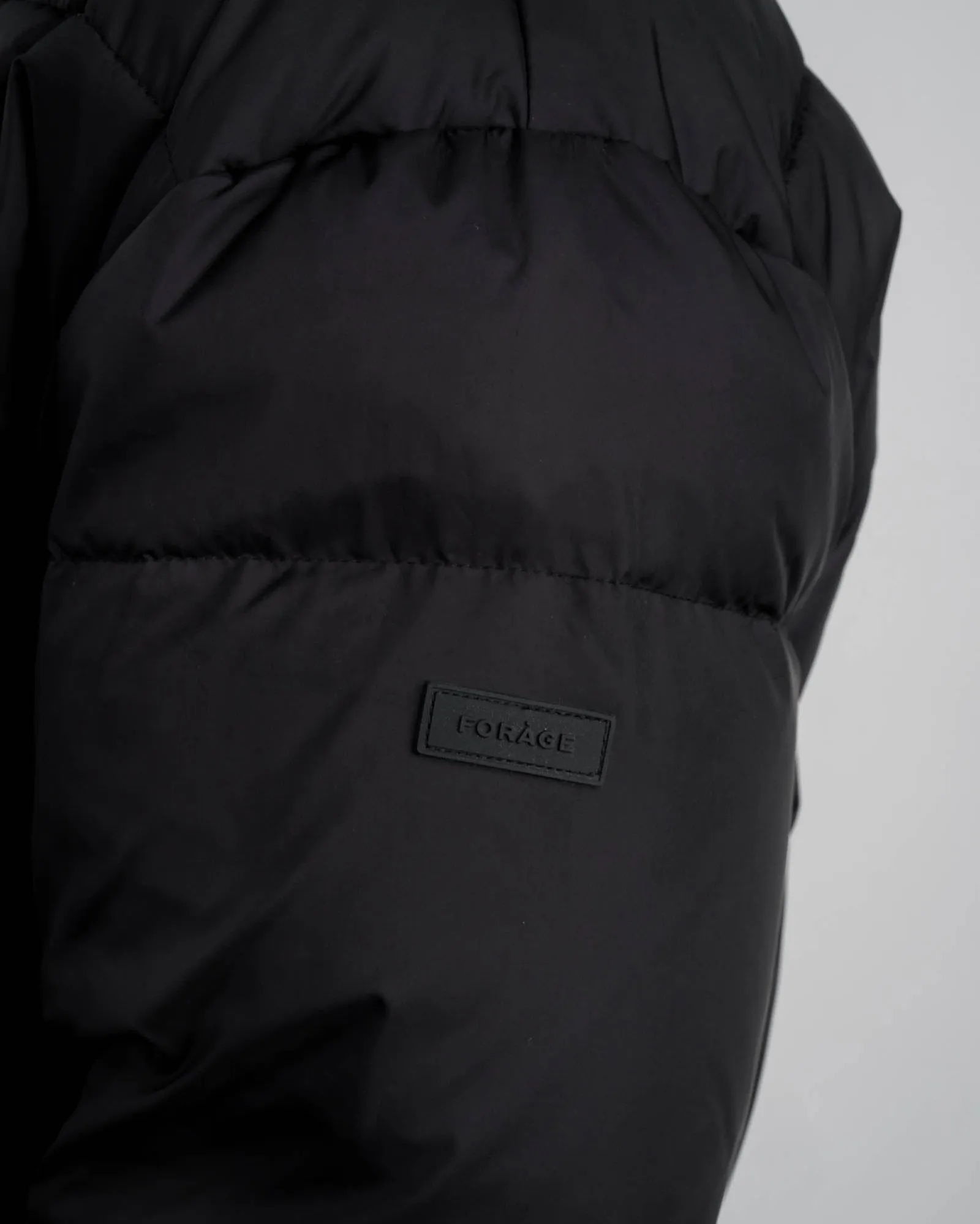 Down Puffer Jacket (black)